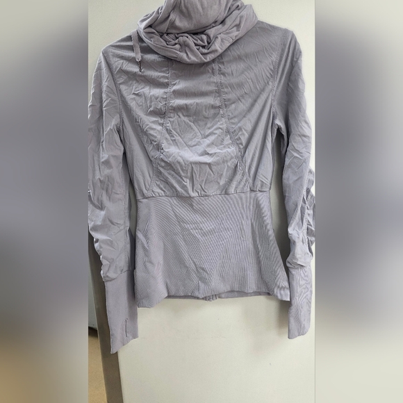 Lululemon Reversible Jacket - Picture 8 of 16